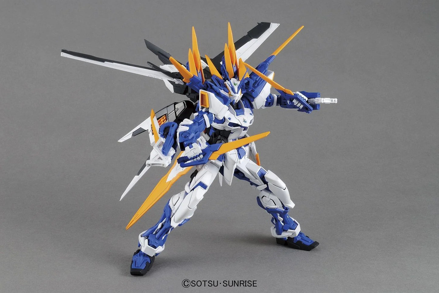 GUNDAM - MG 1/100 Gundam Astray Blue Frame D - Model Kit 18cm