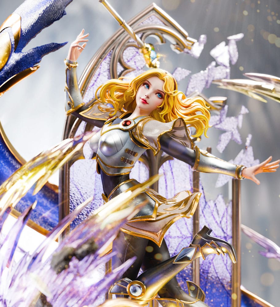 League of Legends statuette Lux 42 cm