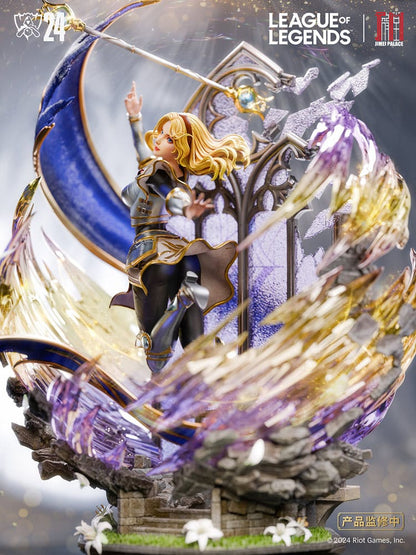 League of Legends statuette Lux 42 cm