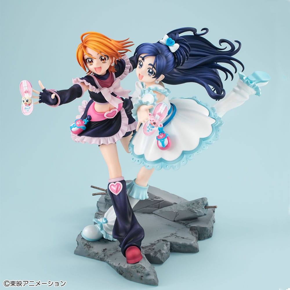 Pretty Cure statuette Lucrea Cure Black & Cure White 22 cm